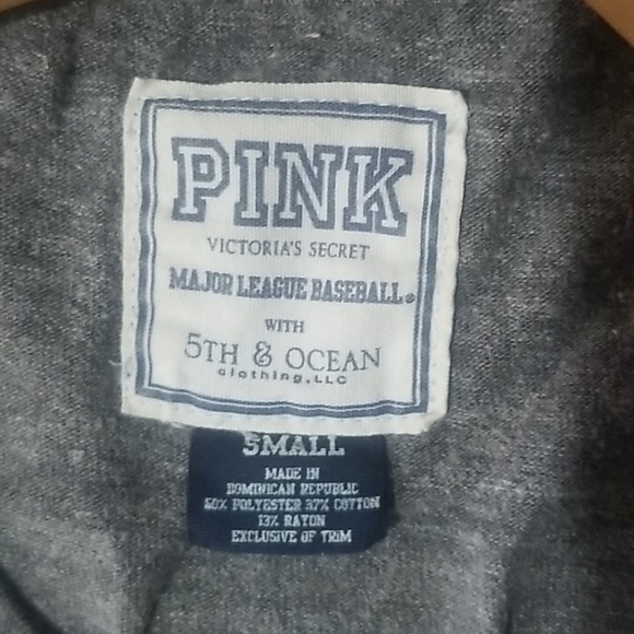 PINK Victoria's Secret Logo T-shirt Blouse Small - Picture 6 of 7